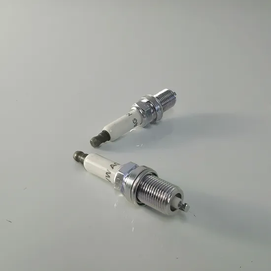 Wholesale Auto Spark Plugs for VW for Audi A4 A6 A7 A8l Shipment From Factory Double