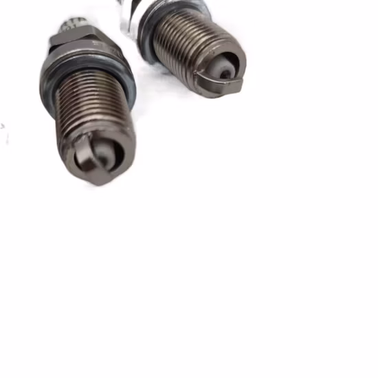 0242230500 Spark Plug Suitable for Volkswagen Audi Bosc Tiguan Spark Plug Dual Platinum Good Quality